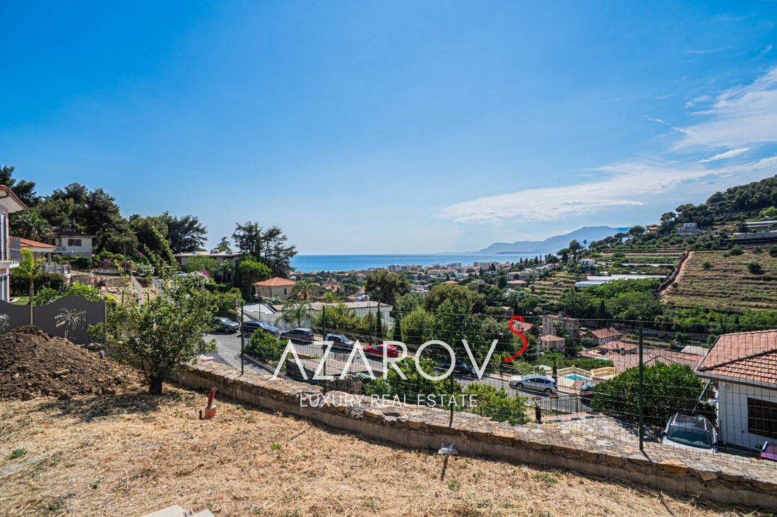 Villa in Bordighera, Liguria, Italy 1 - 15985216