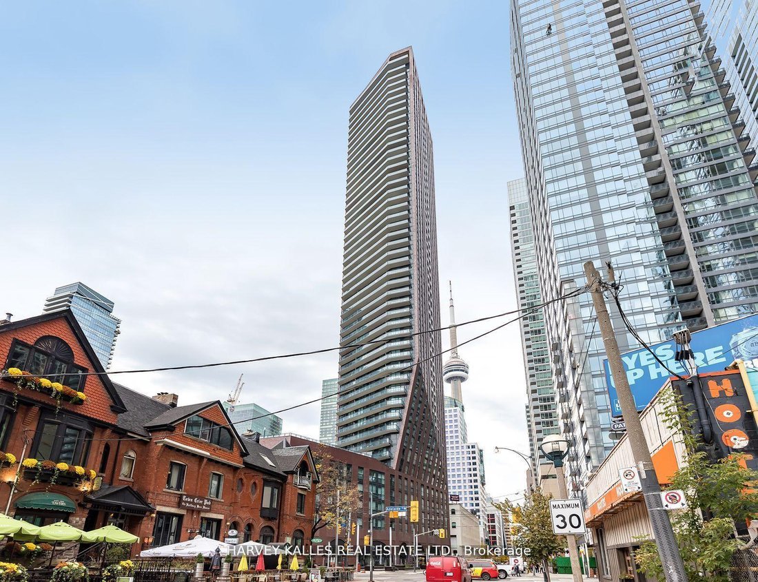 Condo in Toronto, Ontario, Canada 1 - 17840791
