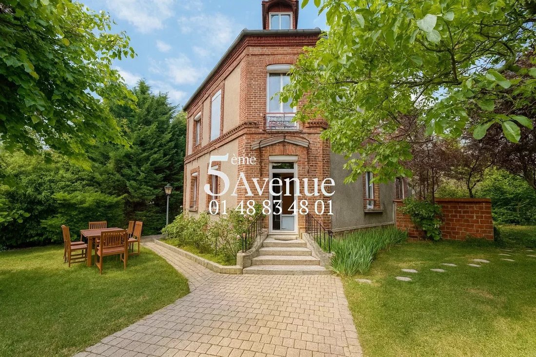 House in Sucy-en-Brie, Ile-de-France, France 1 - 15648819
