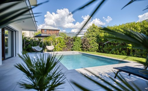 House in Annecy-le-Vieux, Annecy, France 1