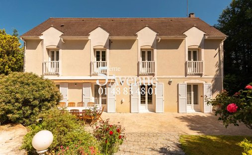 Villa in Lagny-sur-Marne, Ile-de-France, France 1