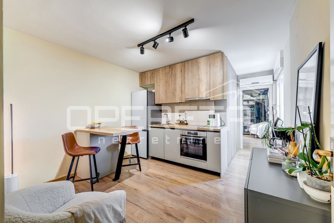 Apartment in Gradski kotar Grad, Split, Split-Dalmatia County 3 - 17496991