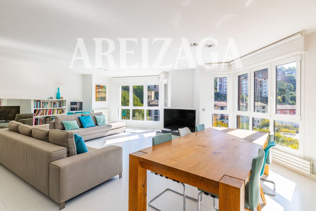 Apartment in Mendebaldea, Donostia-San Sebastian, Spain 1 - 16483524