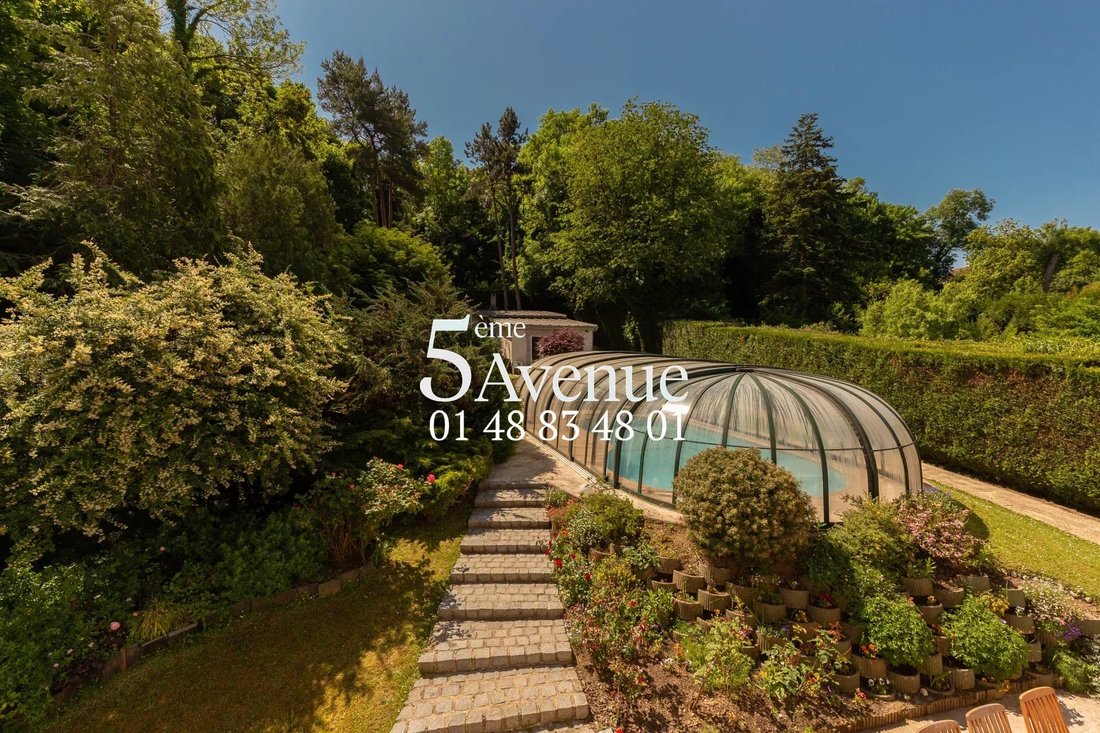 Villa in Lagny-sur-Marne, Ile-de-France, France 2 - 16263674