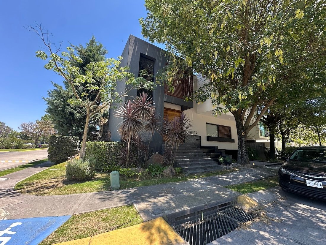 Townhouse in Zapopan, Jalisco, Mexico 1 - 17783015