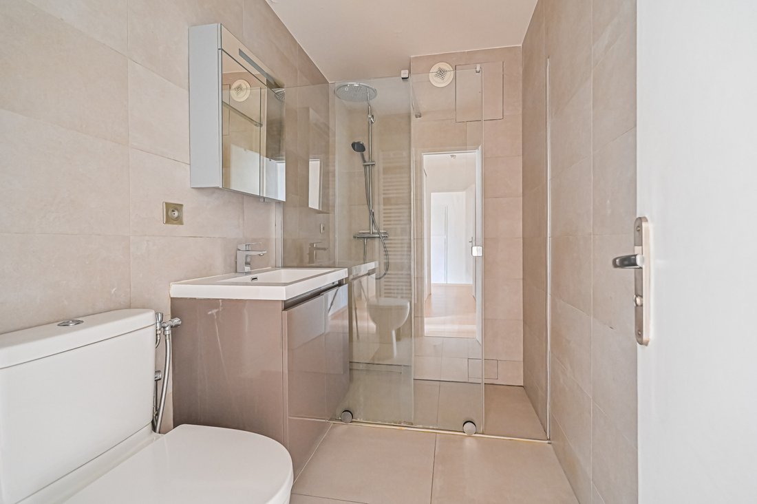 Apartment in Léon-Blum Folie-Regnault, Paris 11e Arrondissement, Paris 4 - 17714268