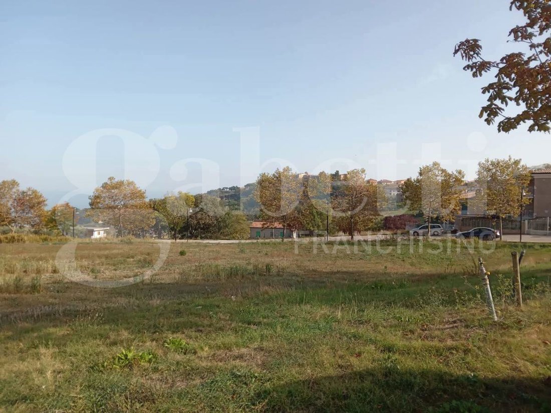 Land in Tortoreto, Abruzzo, Italy 2 - 17838873