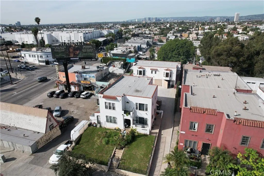 Los Angeles, California, United States 1 - 17094332