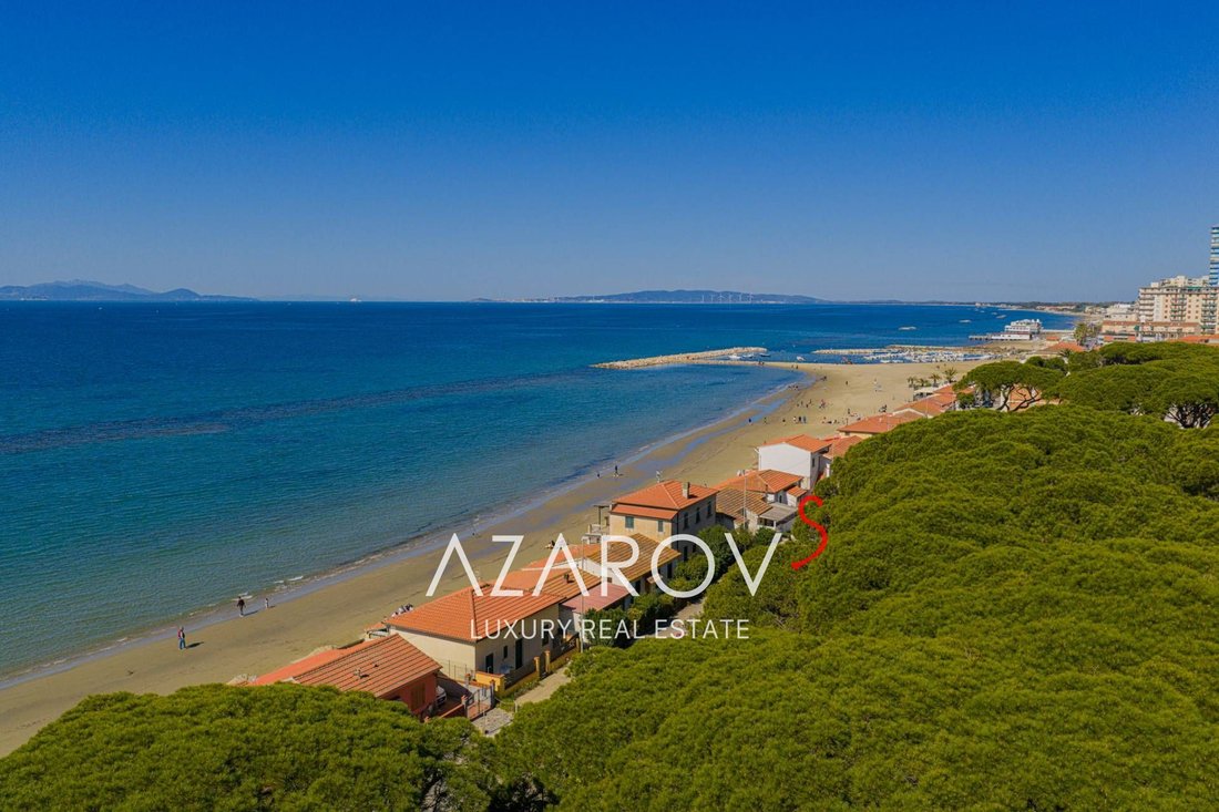 Villa in Center, Follonica, Tuscany 1 - 17727830