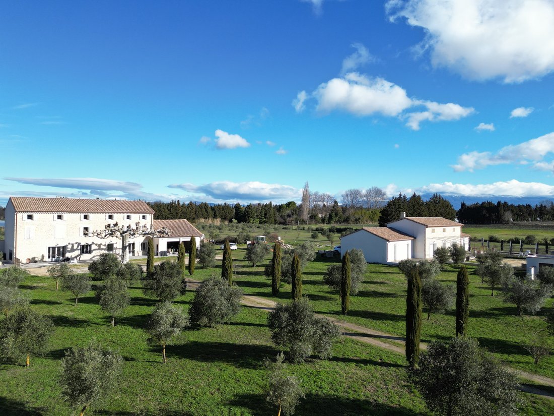 Castle in Secteur Nord, Pernes-les-Fontaines, France 1 - 17553065