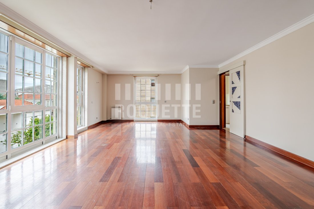 Apartment in Cedofeita, Santo Ildefonso, Se, Miragaia, Sao Nicolau e Vitoria, Porto District, Portugal 1 - 17335613