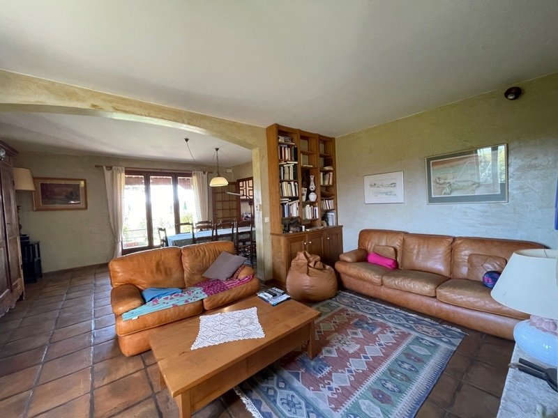 House in Saint-Saturnin-lès-Apt, Provence-Alpes-Côte d'Azur, France 5 - 17839929