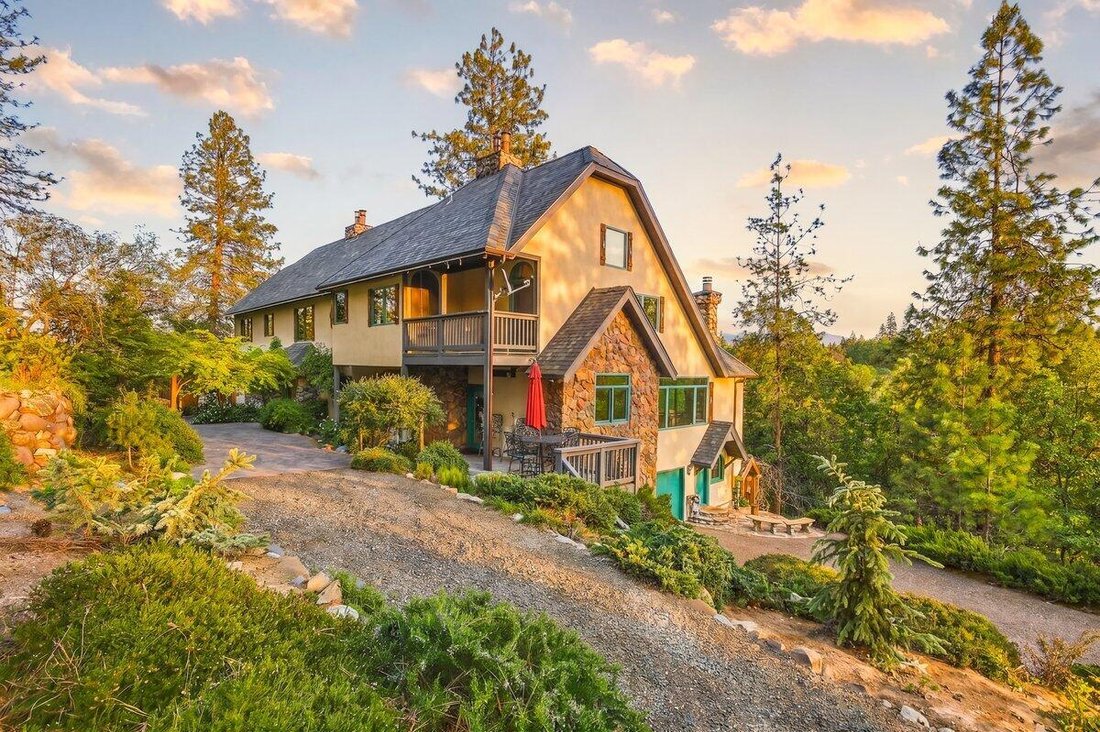 House in Ashland, Oregon, United States 2 - 16972755