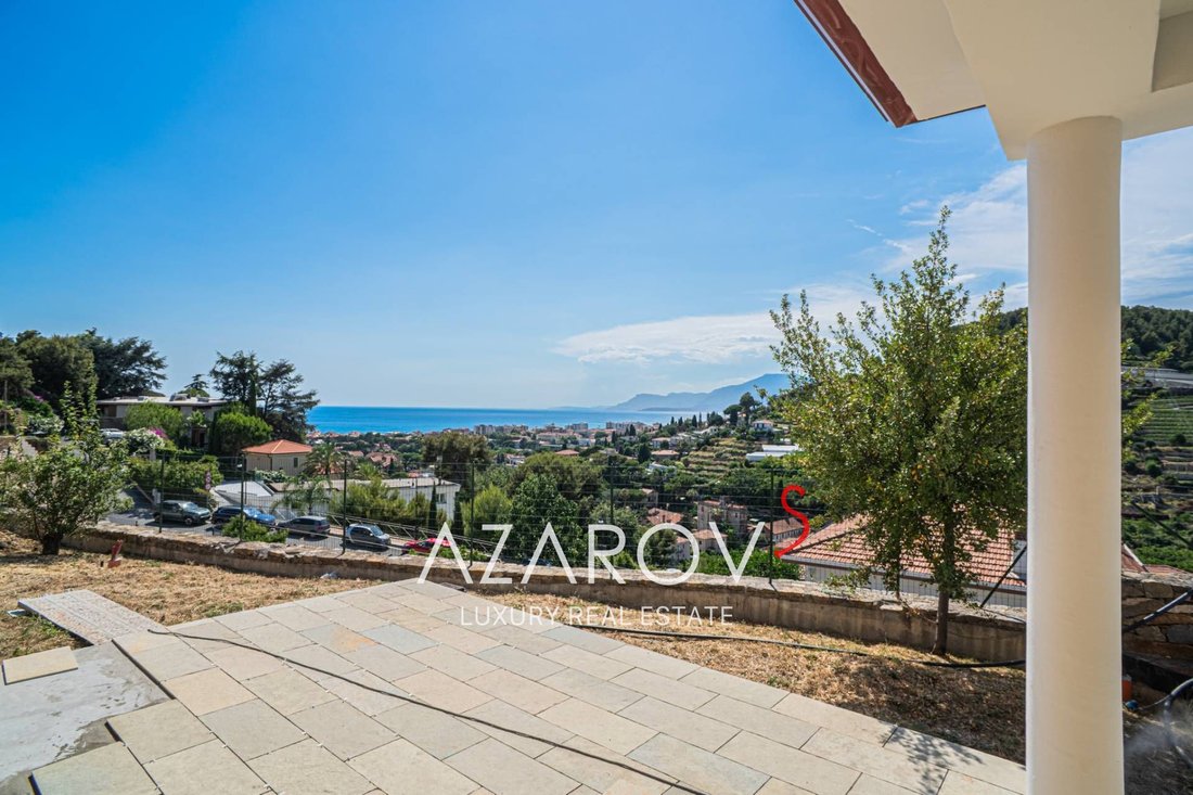 Villa in Bordighera, Liguria, Italy 2 - 15985216