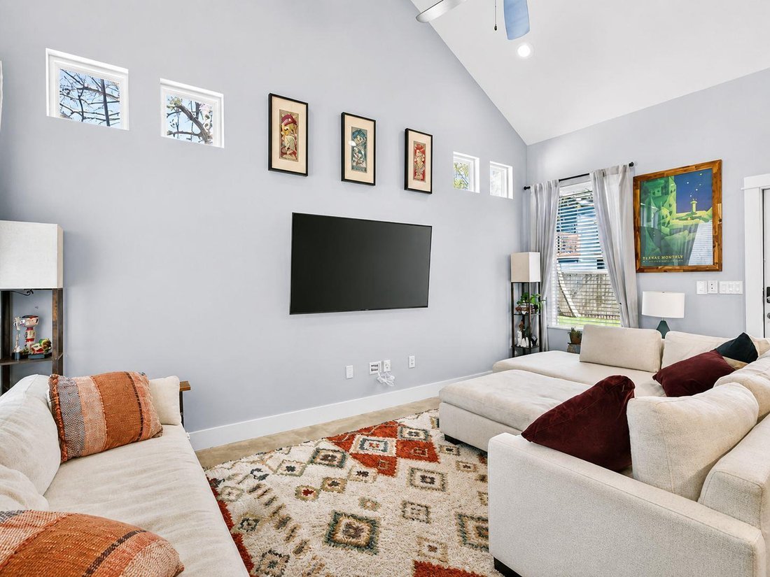 Condo in Austin, Texas, United States 3 - 17610024