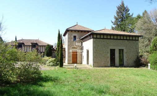 House in Javerdat, Nouvelle-Aquitaine, France 1