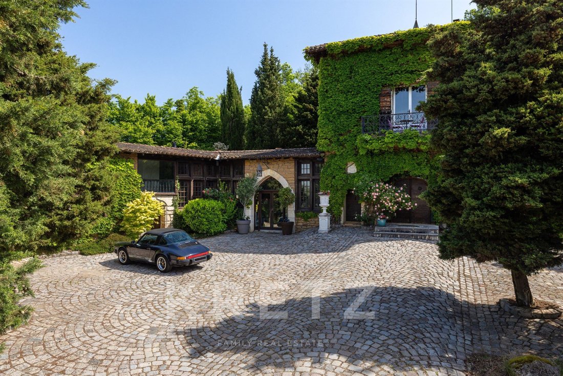 House in Limonest, Auvergne-Rhône-Alpes, France 1 - 17839972