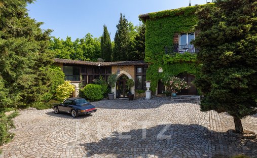 House in Limonest, Auvergne-Rhône-Alpes, France 1
