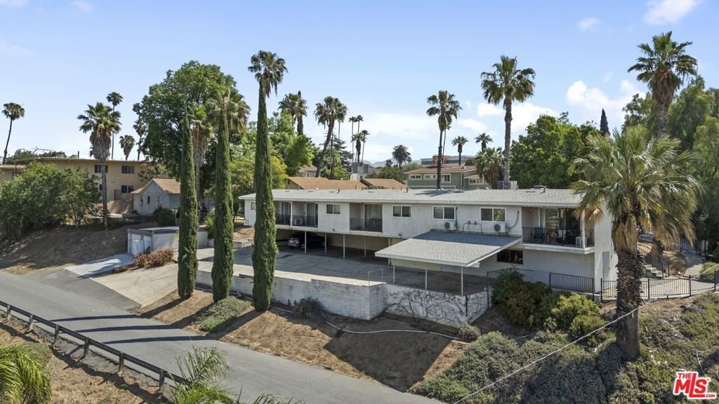 Riverside, California, United States 1 - 17838591