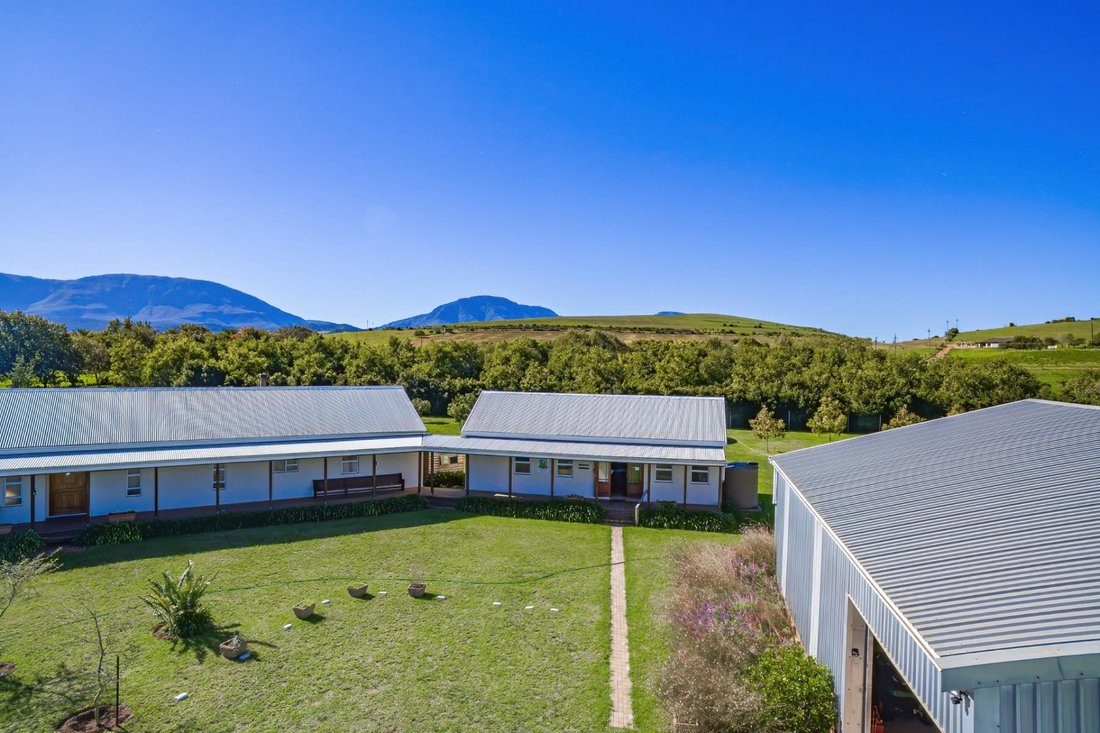Farm Ranch in Riversdale Settlement, Western Cape, South Africa 3 - 17839901
