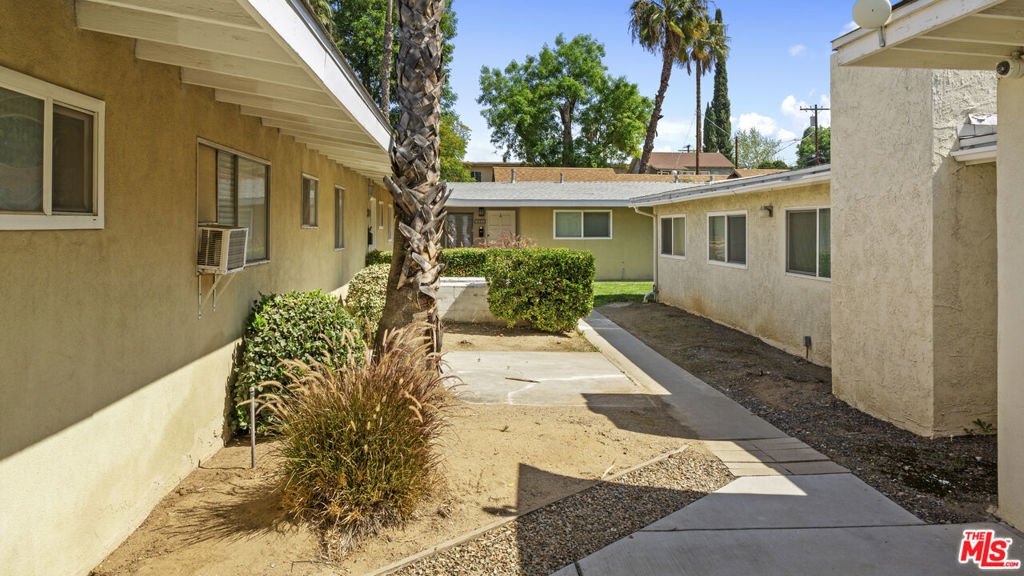 Riverside, California, United States 4 - 17838591