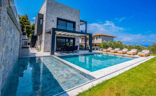 Villa in Pallini Municipal Unit, Macedonia and Thrace, Griechenland 1