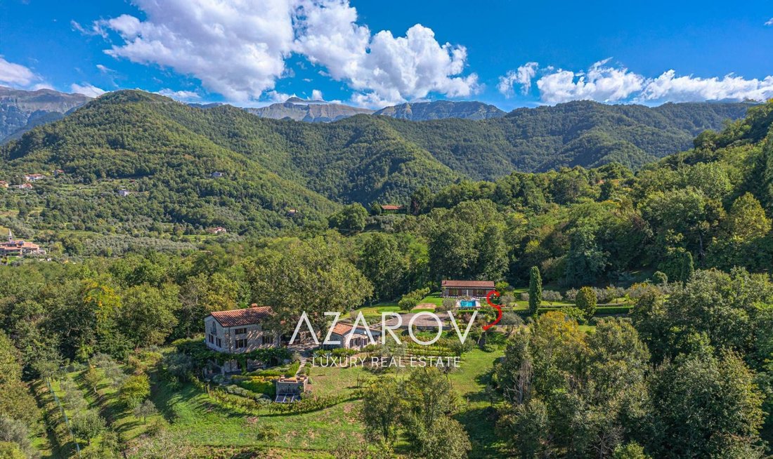 Villa in Bagnone, Tuscany, Italy 1 - 16154469