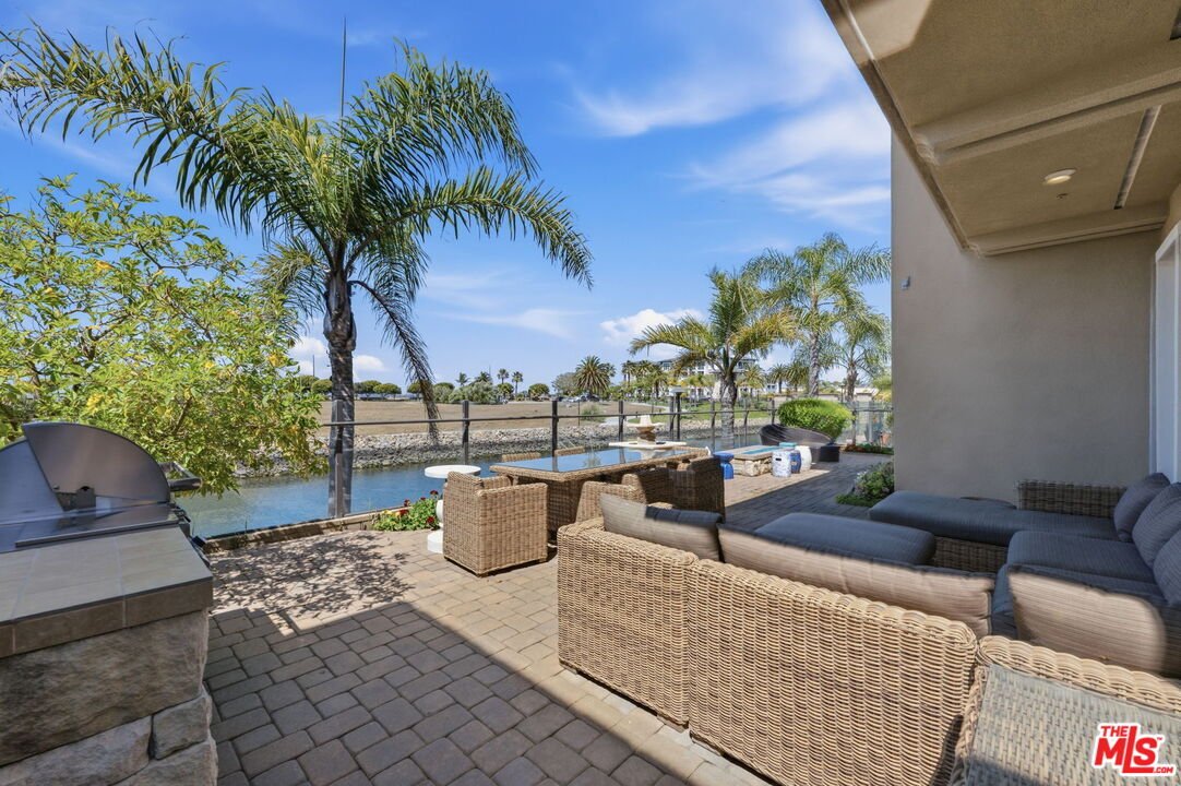 House in Oxnard, California, United States 4 - 17837958