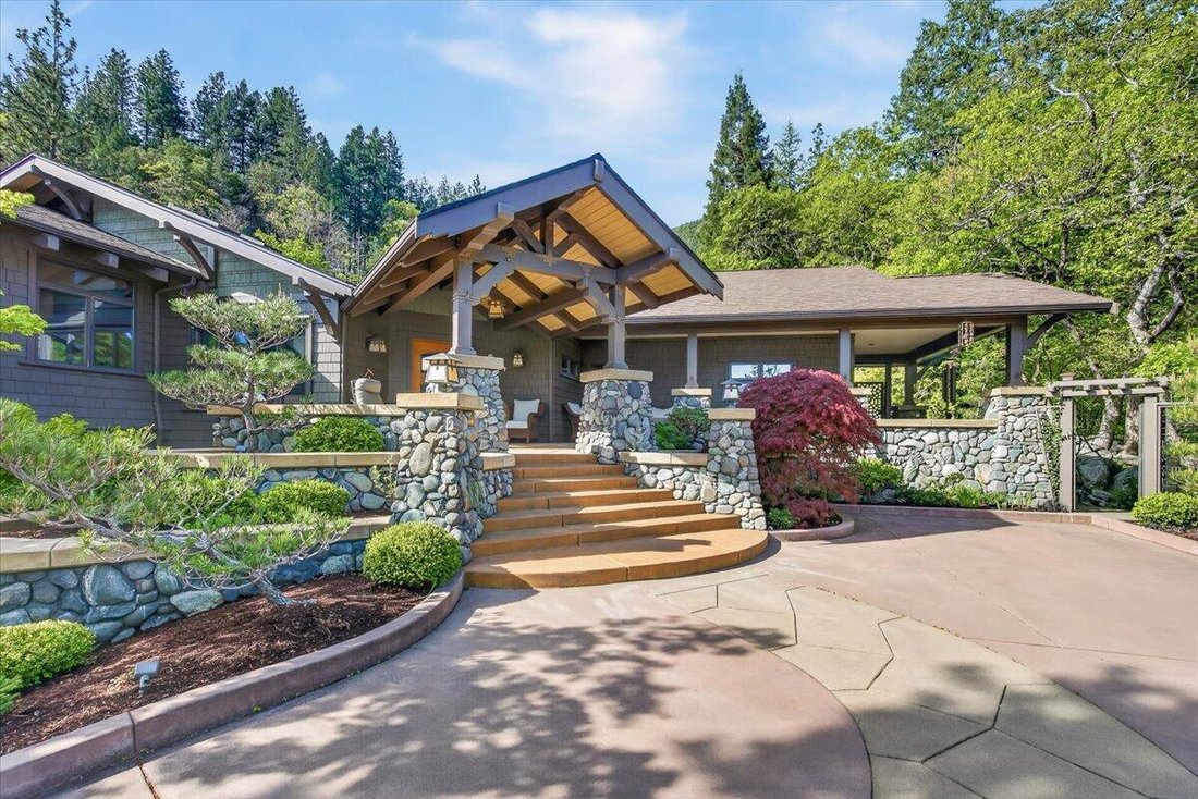 House in Ashland, Oregon, United States 2 - 17838350