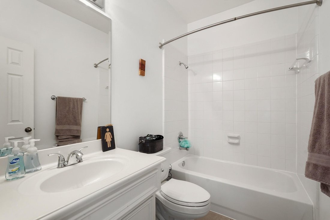 House in Houston, Texas, United States 4 - 17839503