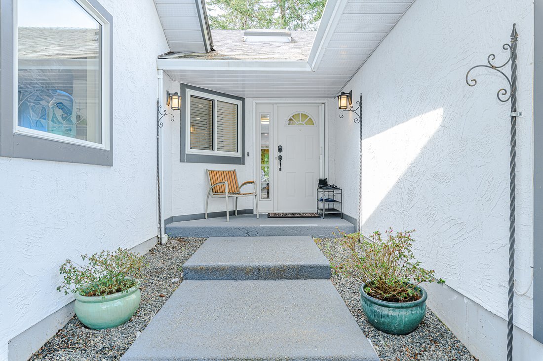 House in Cobble Hill, British Columbia, Canada 3 - 17839655