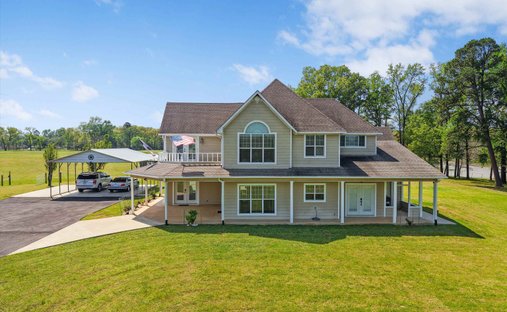 House in Scroggins, Texas, United States 1