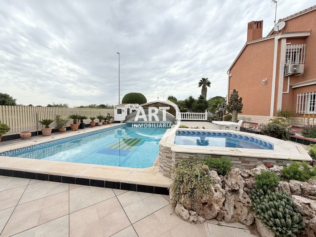 Chalet in San Antonio de Benageber, Valencian Community, Spain 3 - 17838254