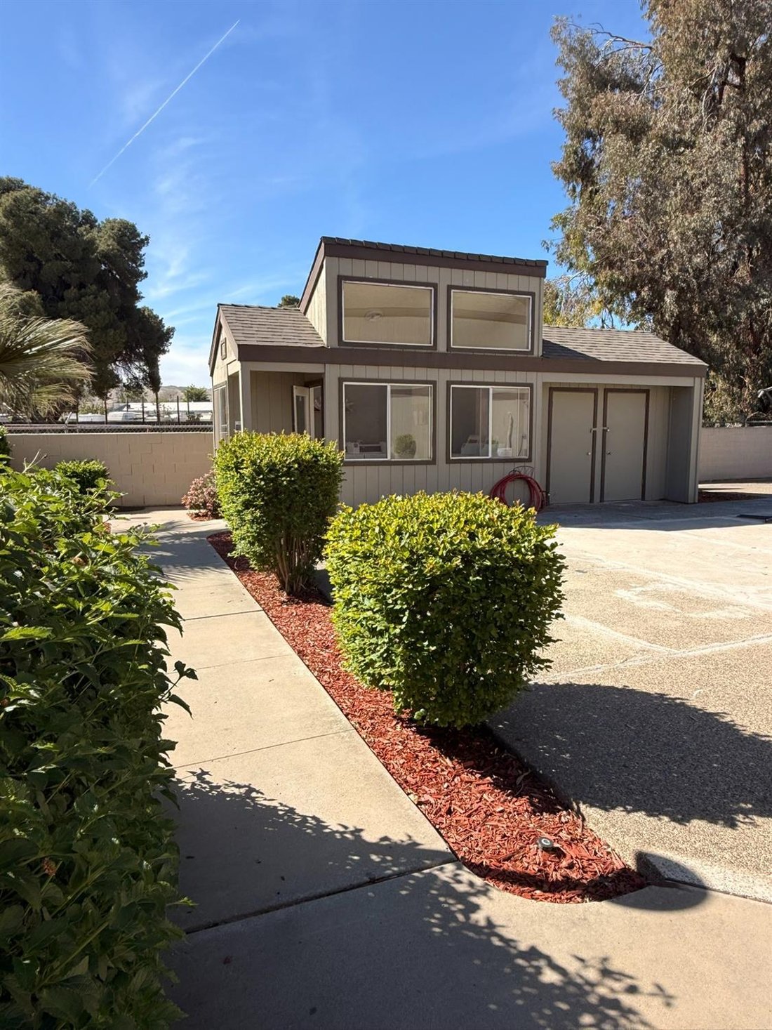 Coalinga, California, United States 4 - 17838129