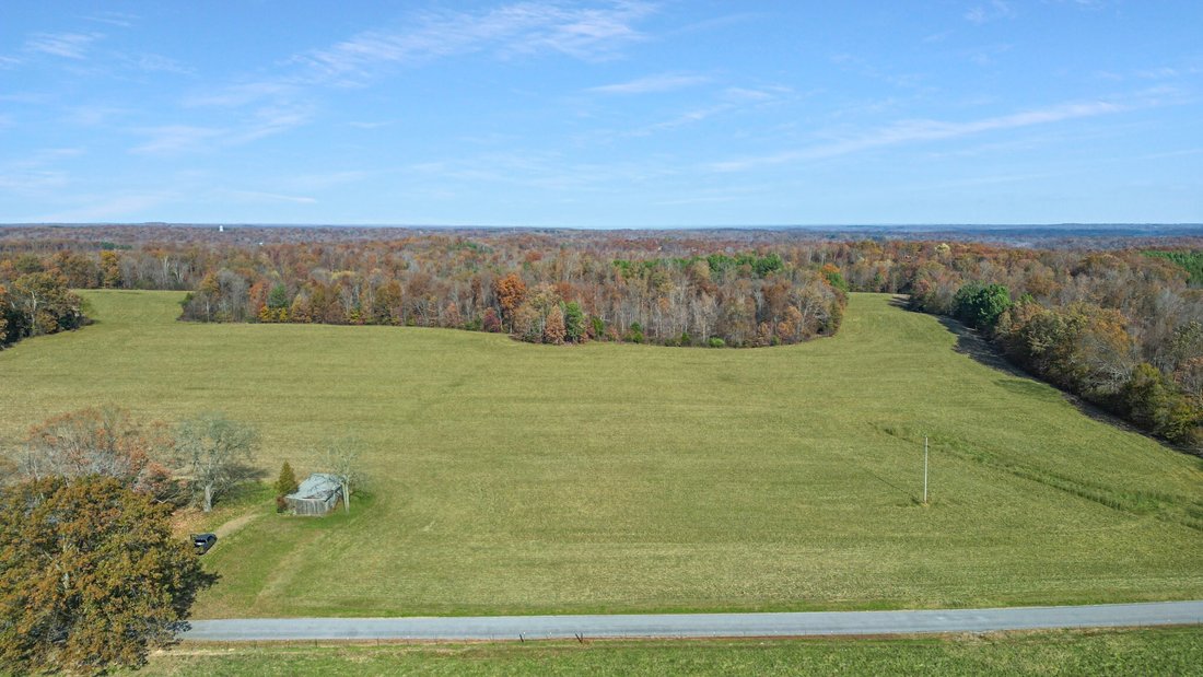 Land in Dover, Tennessee, United States 2 - 17839925