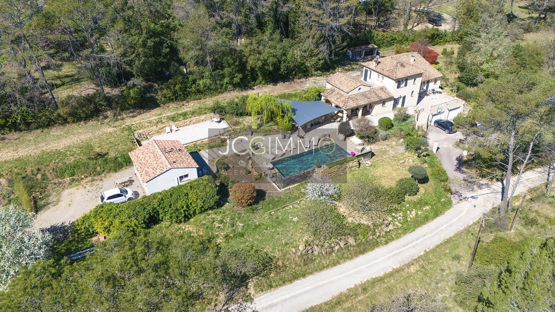 Villa in Carnoules, Provence-Alpes-Côte d'Azur, France 1 - 17839649
