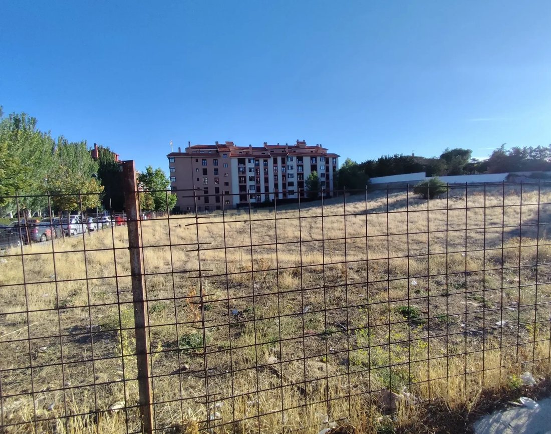 Land in Avila‎, Castile and Leon, Spain 4 - 14687457
