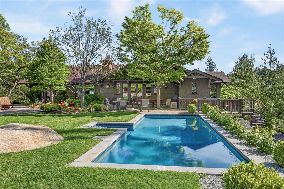 House in Ashland, Oregon, United States 3 - 17838350