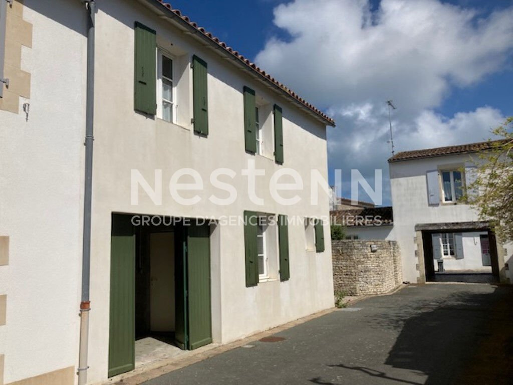 House in Saint-Martin-de-Ré, Nouvelle-Aquitaine, France 1 - 12307946