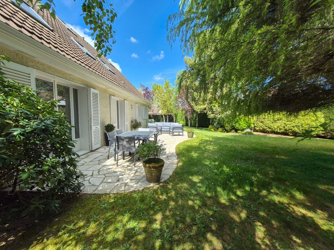 House in Gif-sur-Yvette, Ile-de-France, France 2 - 17839533