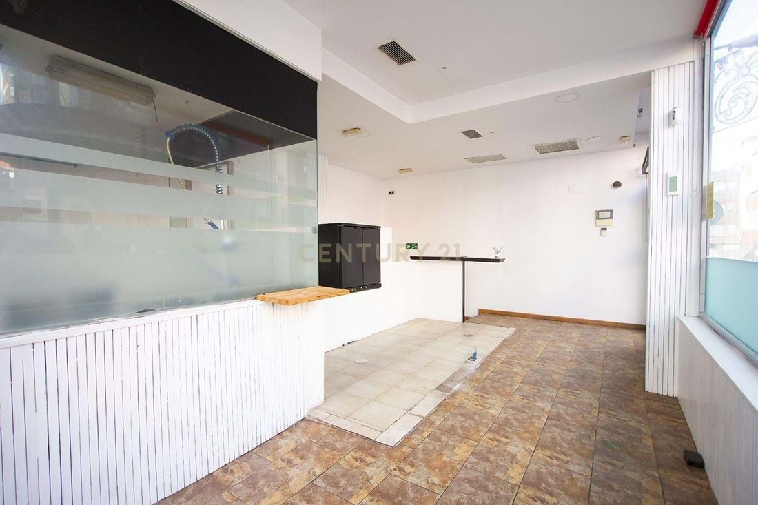 Majadahonda, Comunidad de Madrid, Spain 3 - 14806984