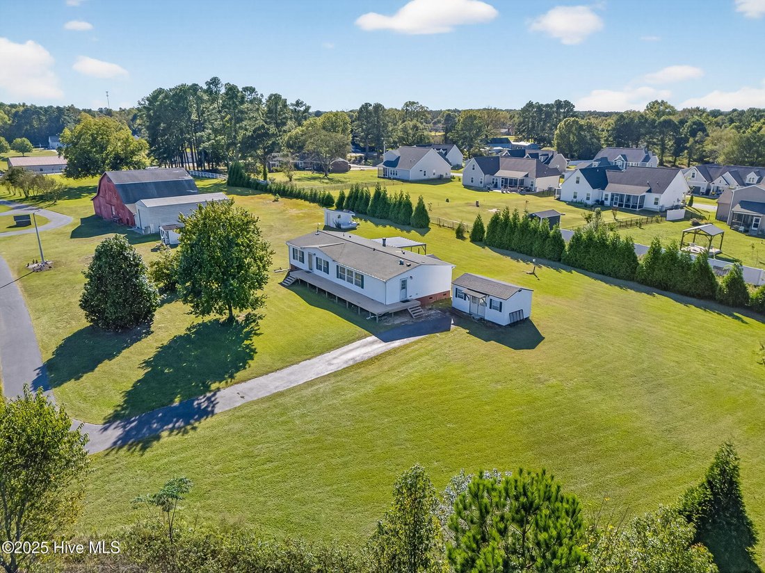 House in Benson, North Carolina, United States 5 - 17839094