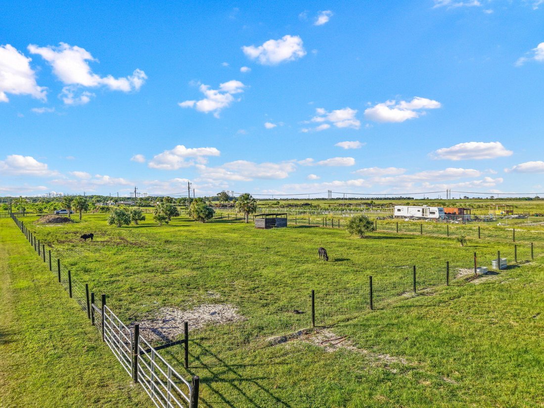 Farm Ranch in The Acreage, Florida, United States 3 - 17840189
