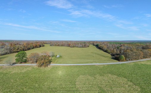 Land in Dover, Tennessee, United States 1