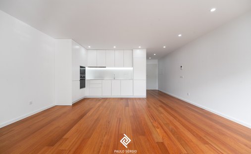 Apartment in Espinho, Aveiro District, Portugal 1