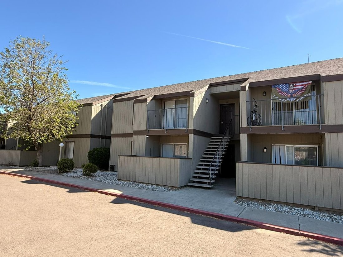 Coalinga, California, United States 3 - 17838129
