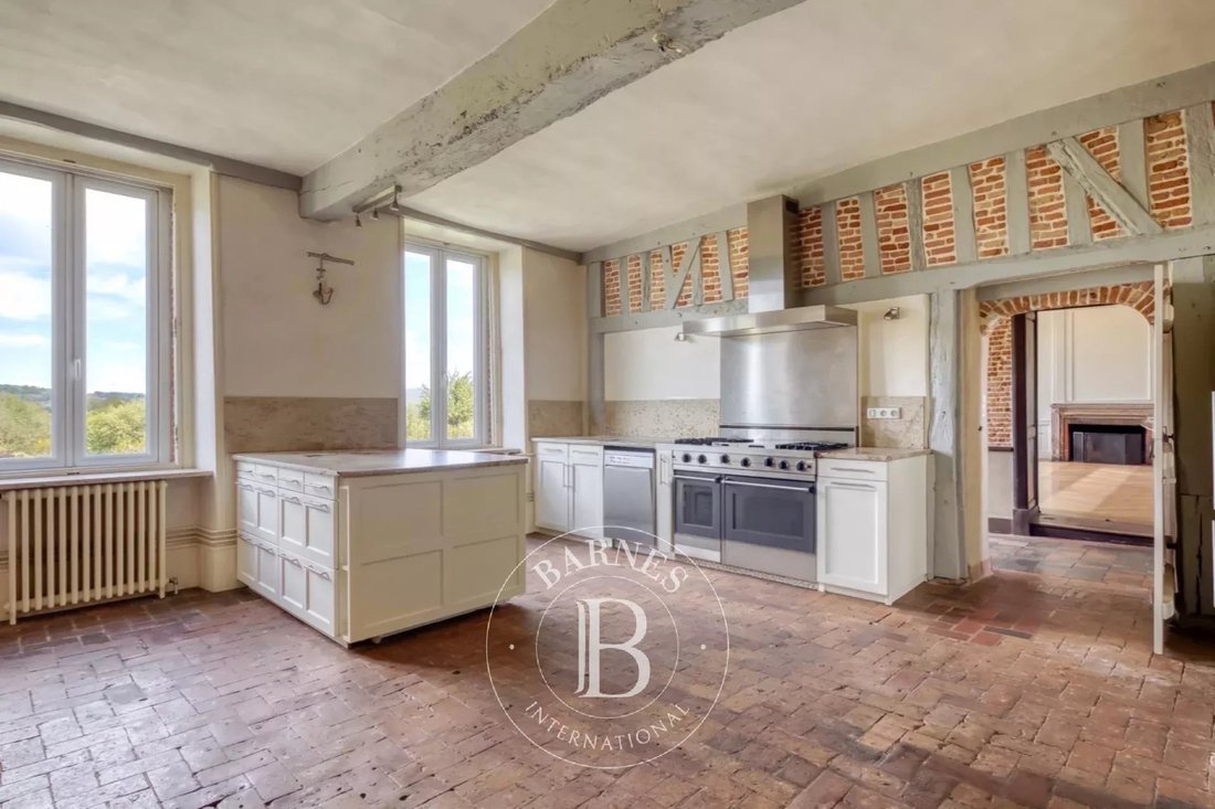 Estate in Centre Ville, Gournay-en-Bray, France 5 - 17837607
