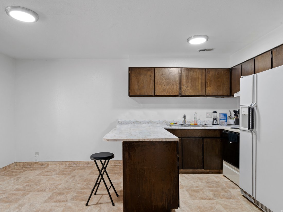 Salt Lake City, Utah, United States 5 - 17838777