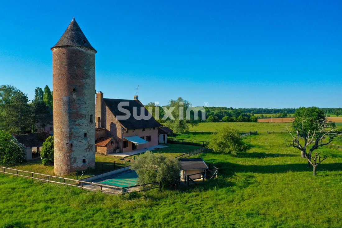 Estate in Toutenant, Bourgogne – Franche-Comté, France 2 - 17839965