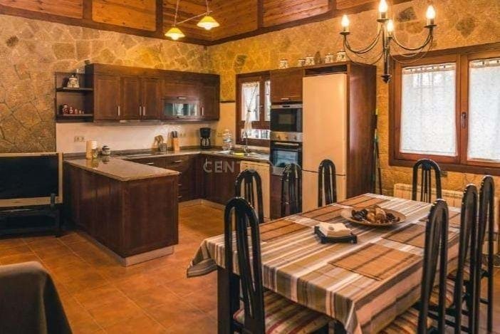 Villa in Maello, Castile and Leon, Spain 1 - 15010010